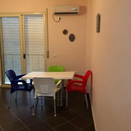 Apartment Hill *